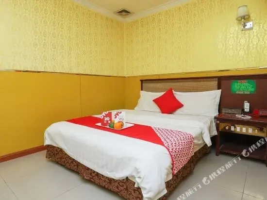 Luoman Hotel (Baicheng University Town University of Science and Technology)