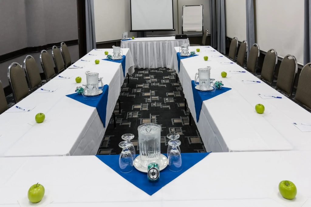 Holiday Inn Express Edmonton Downtown by IHG