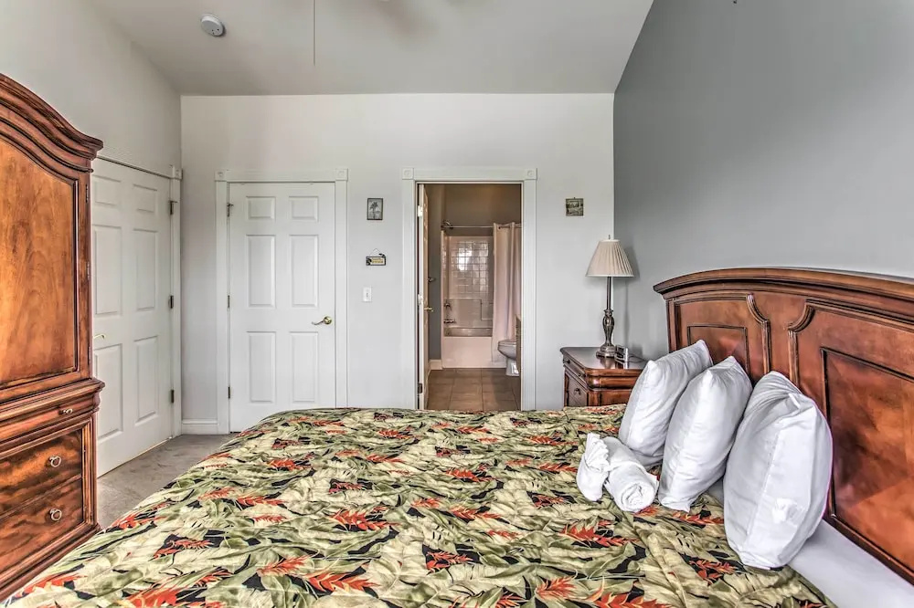 3 Mi to Beach & Golf: Resort Condo in Myrtle Beach