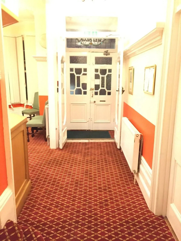 Welbeck Hotel - Close to Beach, Train Station & Southend Airport