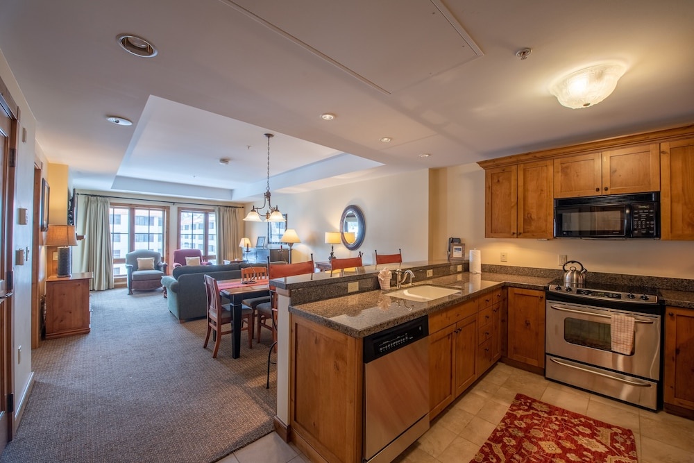 Updated 1 Bedroom In Mountaineer Square Condo - No Cleaning Fee! by RedAwning