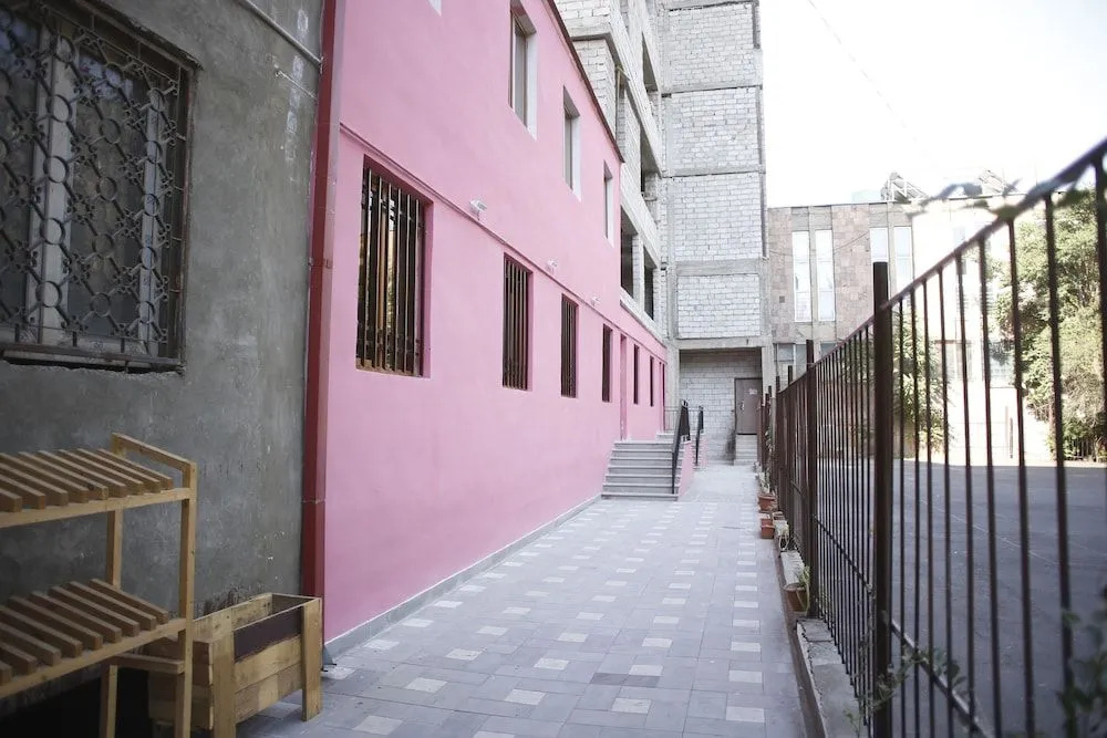 One Day Hostel
