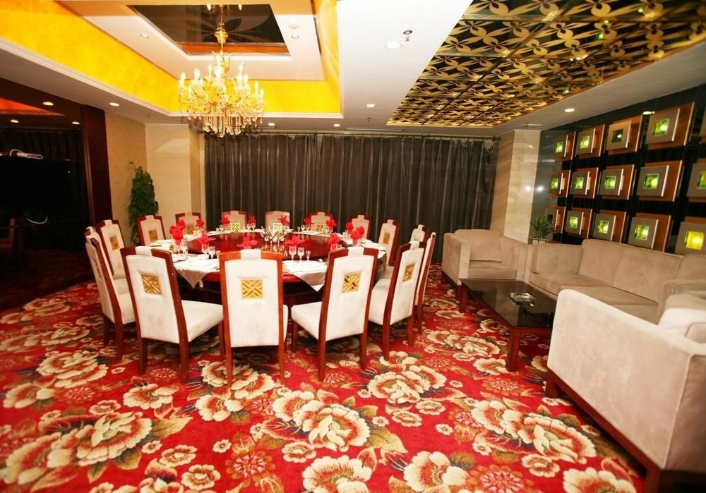Urumqi City Langcheng Hotel