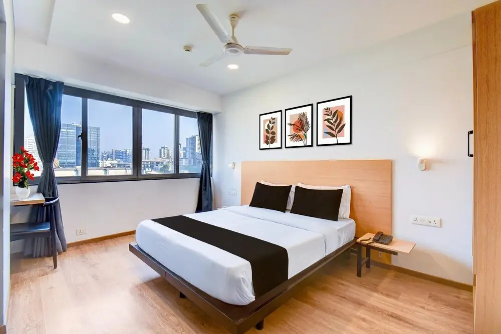 Cozy Deluxe Stays at Balewadi Pune