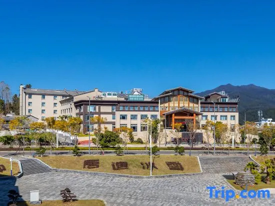Yunding Hot Spring Hotel