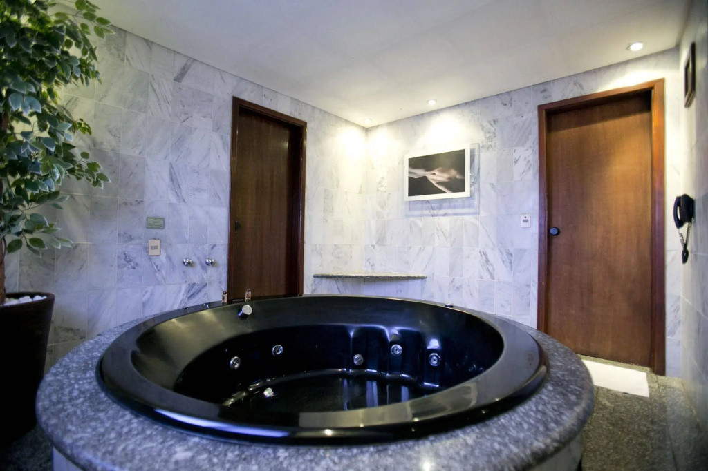 Rivieras Motel (Adult Only)