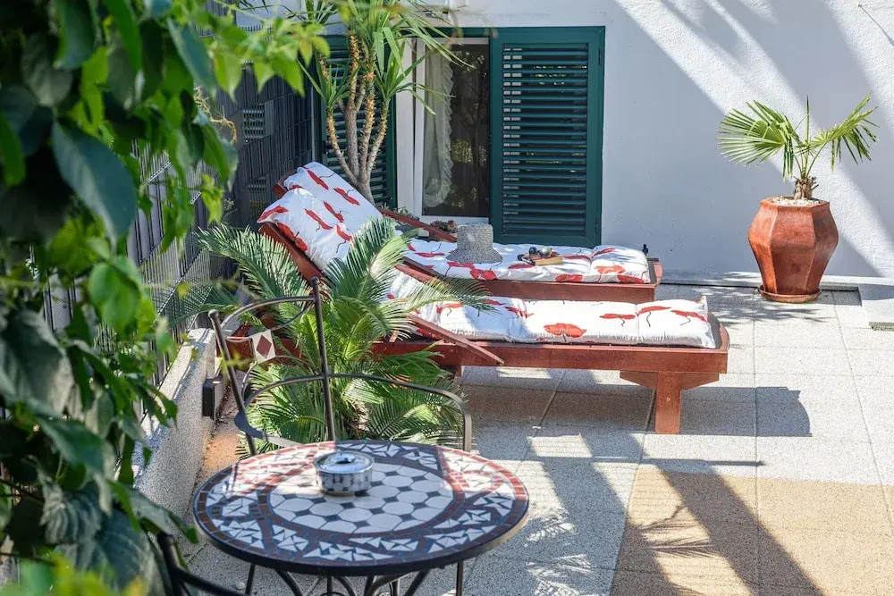 Modern Apartment in Arbanija with Hot Tub