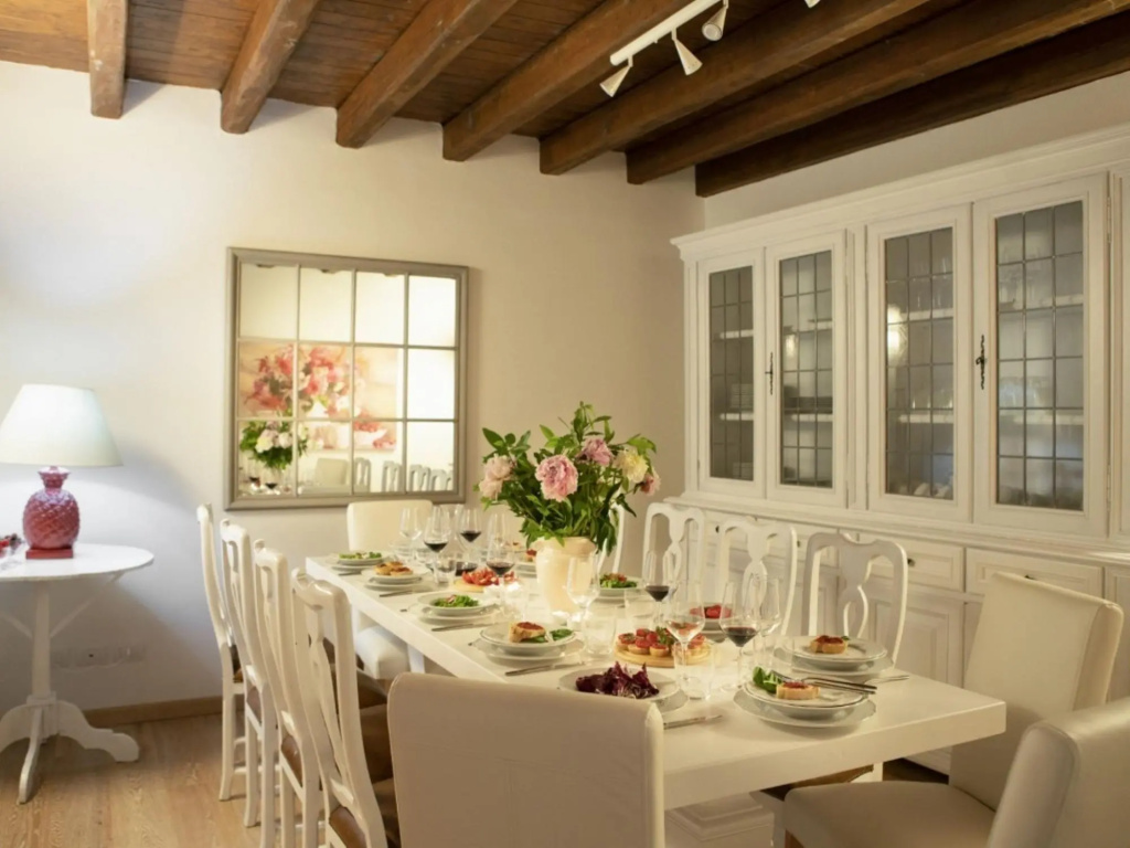 Luxury Refined Villa With Pool-villa Charme