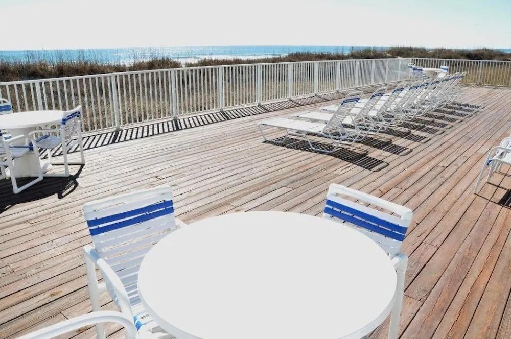 Hyperion Towers 302 - 2 Br condo by RedAwning