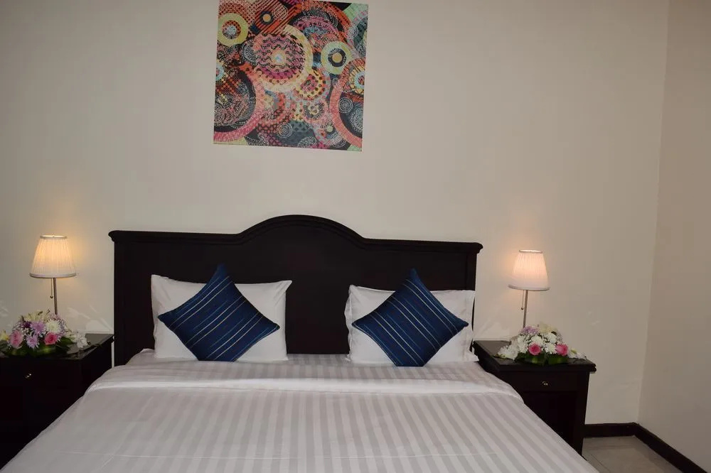 Al Meshkat Hotel Apartments