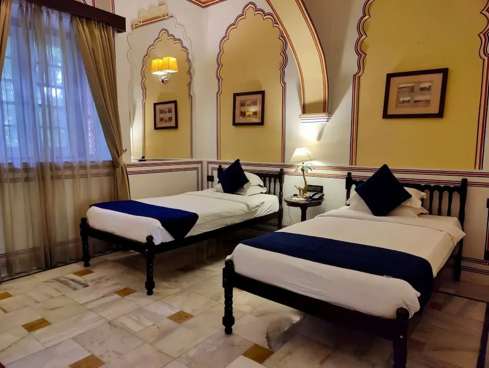 Hotel Narayan Niwas Palace