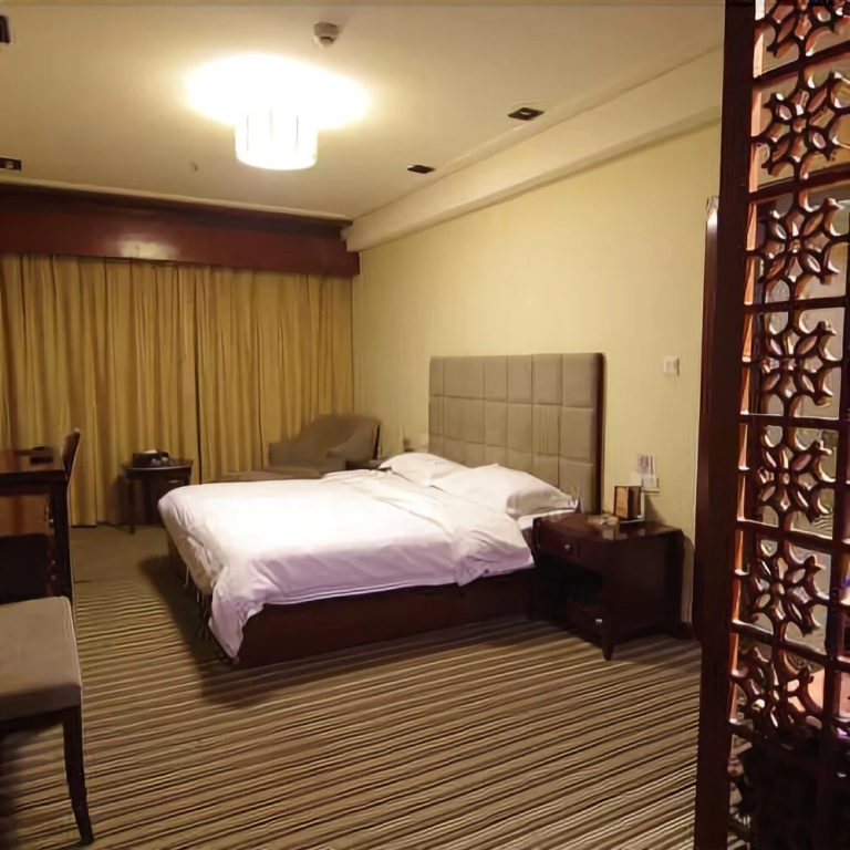 Yuzhou Zhulin Hotel