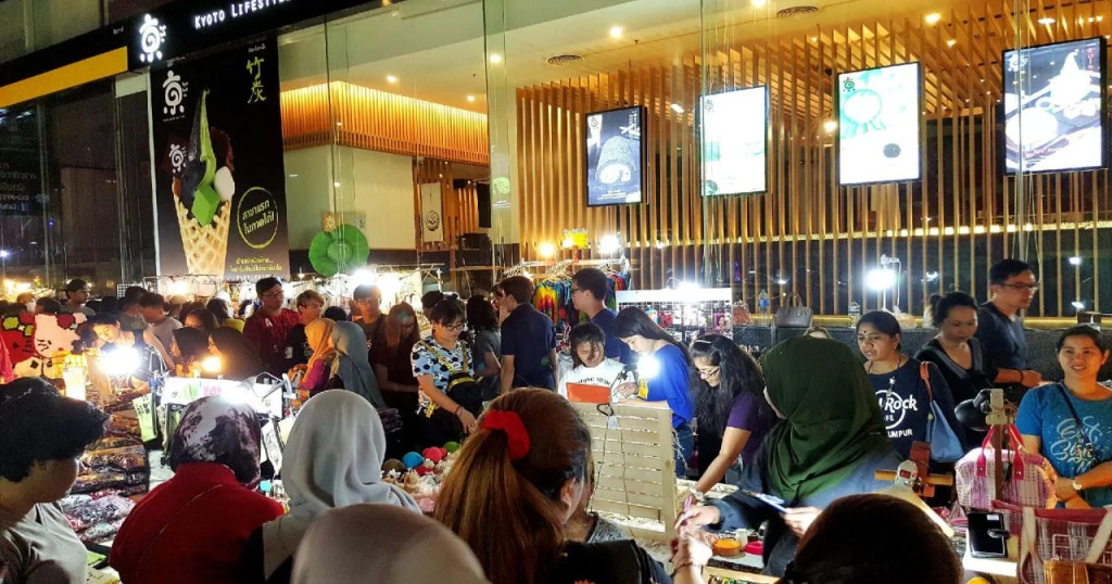 Room 2 U Hostel & Guesthouse