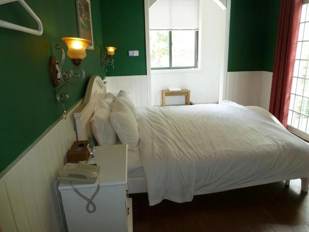 Xitang River View Holiday Motel