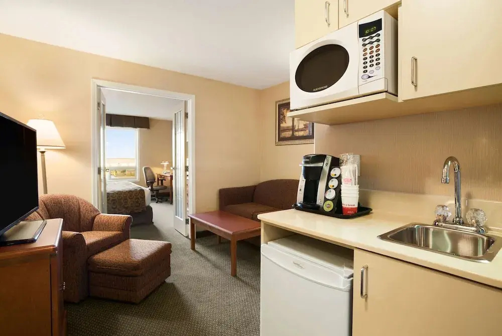 Ramada by Wyndham Clairmont/Grande Prairie