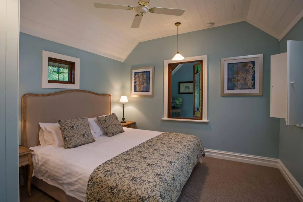 Oak Tree Lodge