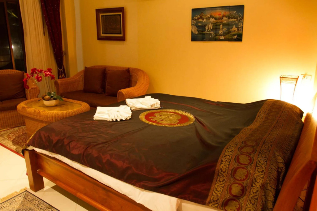 VIP Chain Resort Pool Villa