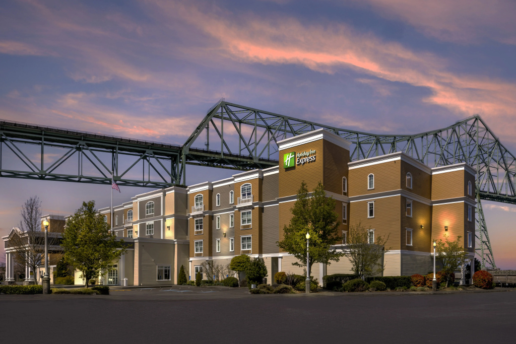 Holiday Inn Express Hotel & Suites Astoria by IHG