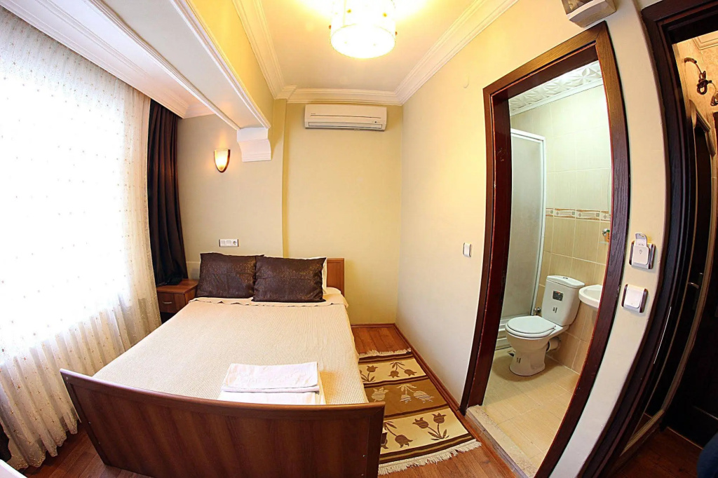 paradise hotel