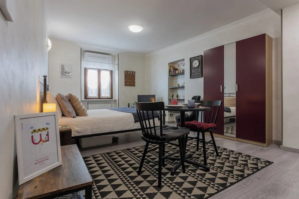 Cozy Studio in the City Center by Wonderful Italy
