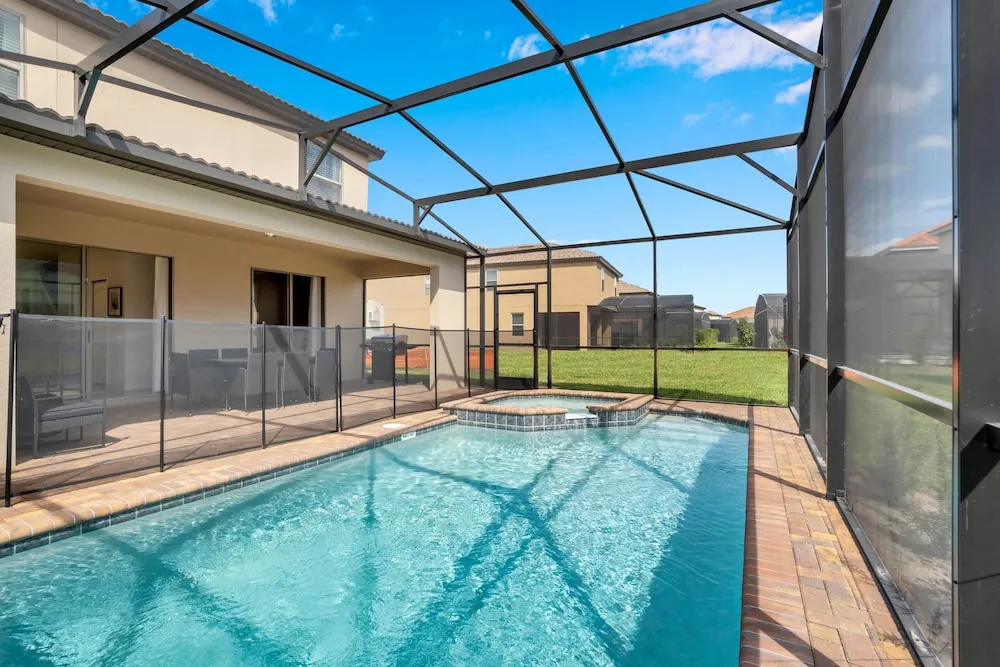 5 Bed 5 Ba Solterra Villa with Pool & Spa