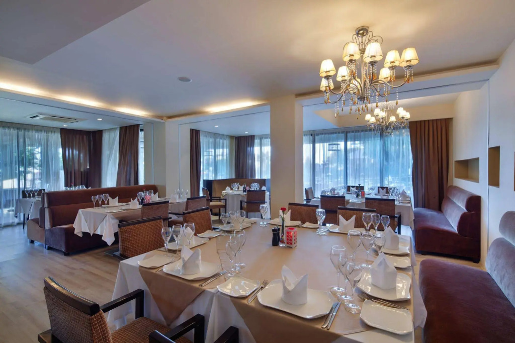 Отель Bellis Deluxe