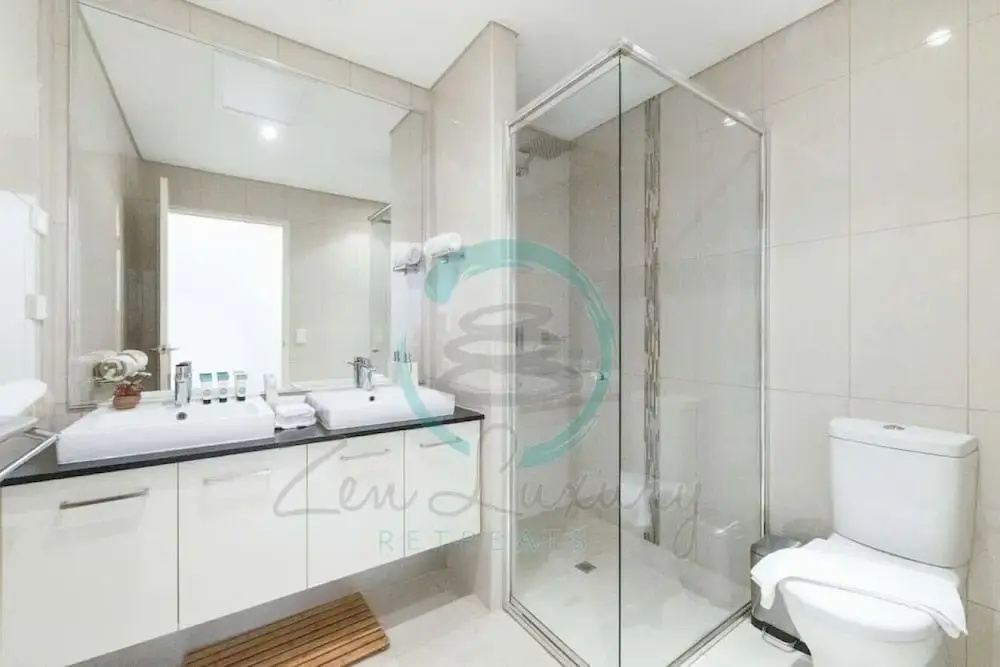 ZEN CENTRAL BLISS - 2BR Holiday Retreat