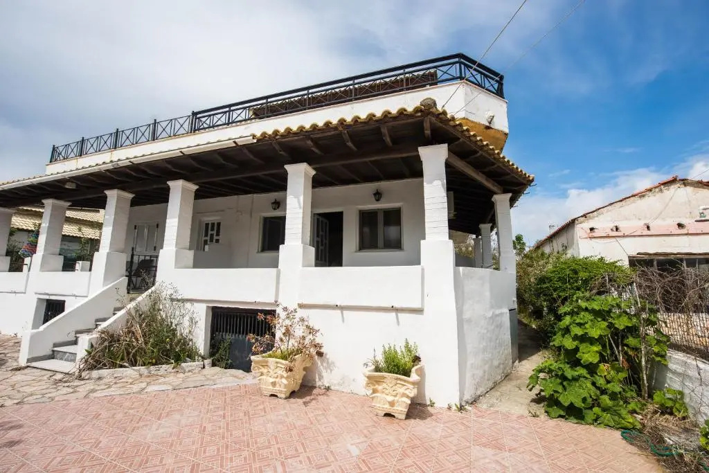 Pantelis Apartments