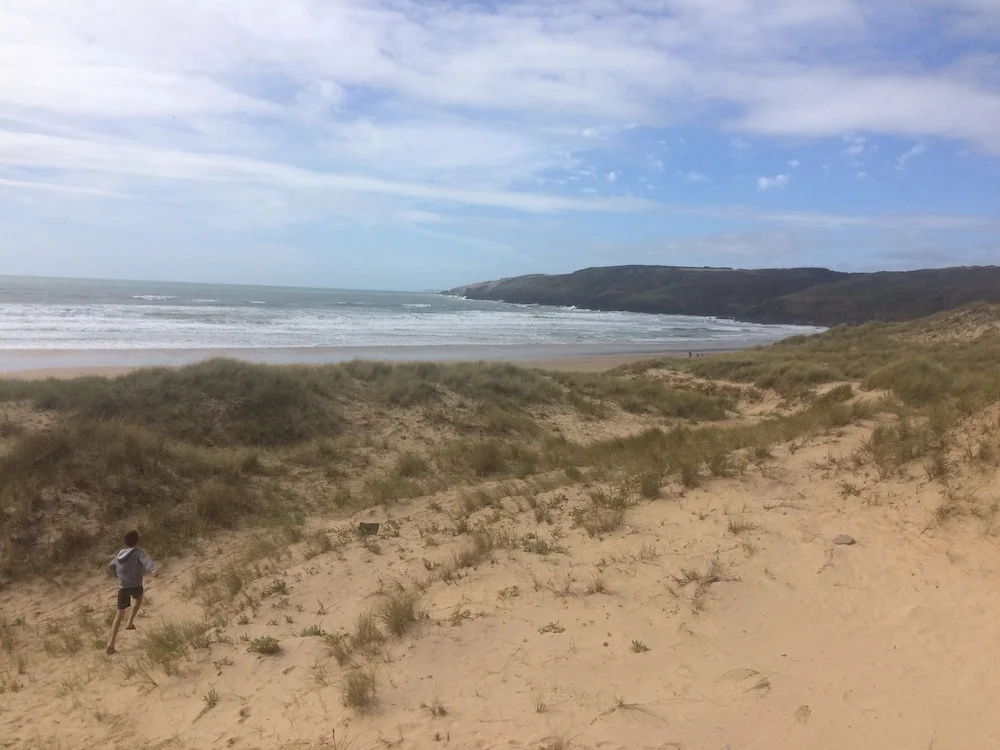 Pembs Campervan VW T5 Travel and Stay in Style