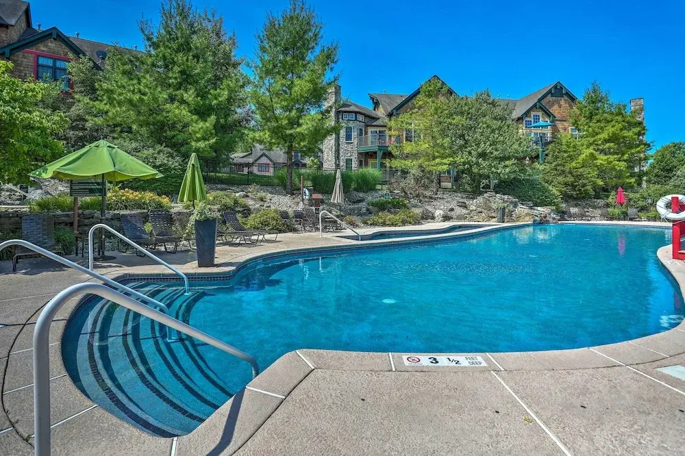 < 1 Mi to Mountain Creek Resort: Condo w/ Balcony