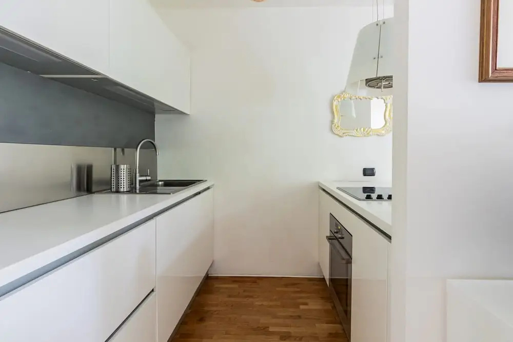 Stylish Apartment With Balcony