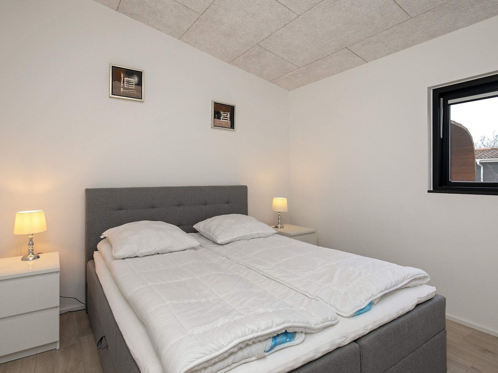 10 person holiday home in Vinderup-By Traum