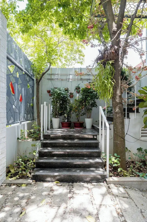 Thao Dien Garden Villa 5BR Luxury Oasis