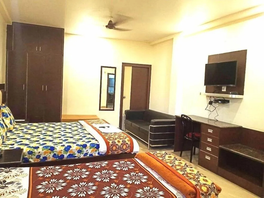 U S Fortune Hotel
