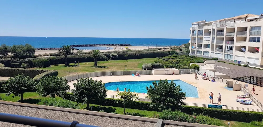 Apartment with 2 Bedrooms in Agde, with Wonderful Sea View, Pool Access, Furnished Terrace - 100 M From the Beach