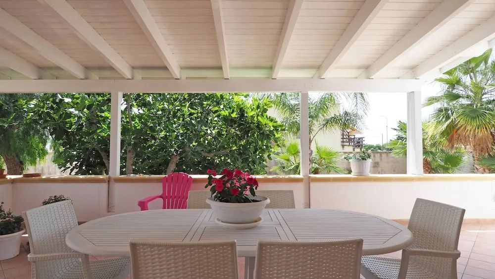 Villa Bellavista 8 Guests 3 Bedrooms by the sea