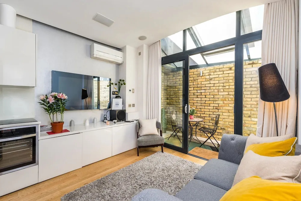 Bedfordbury