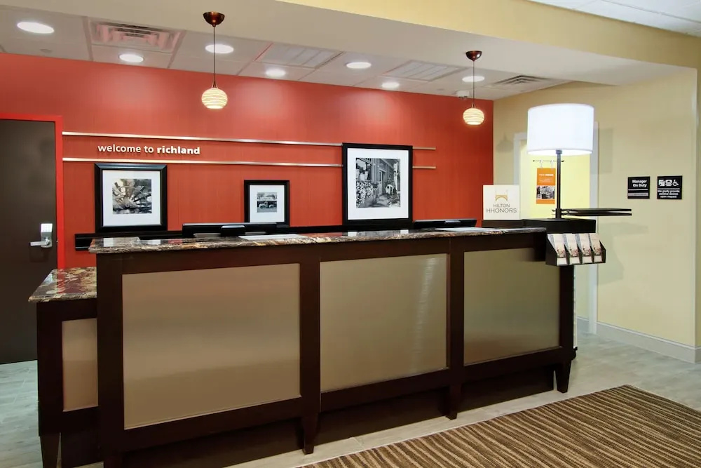 Hampton Inn