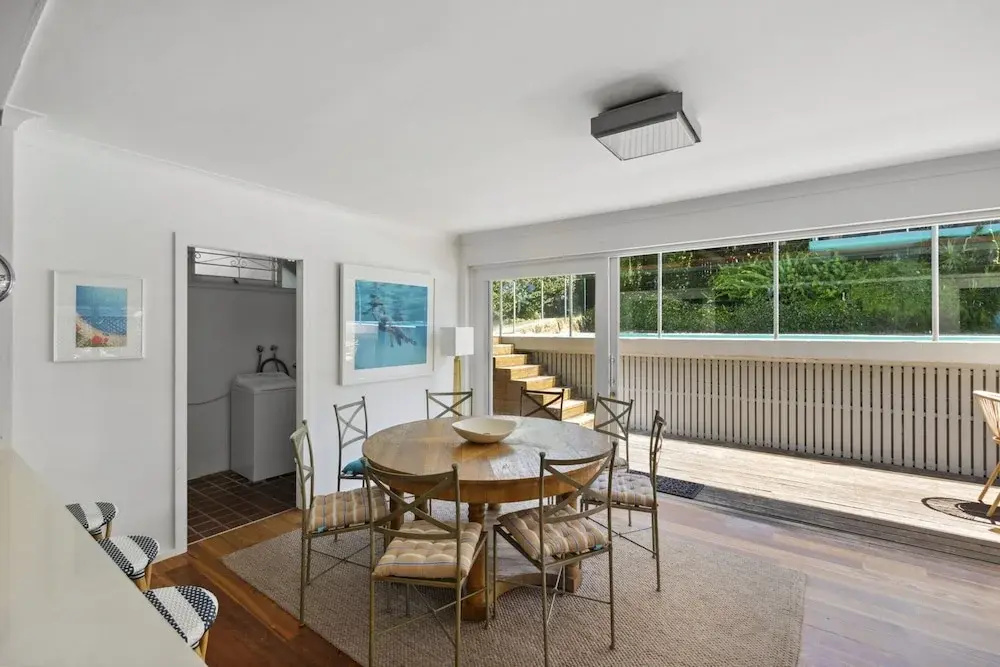 Poolside Stay - Close to Taronga Zoo & Luna Park