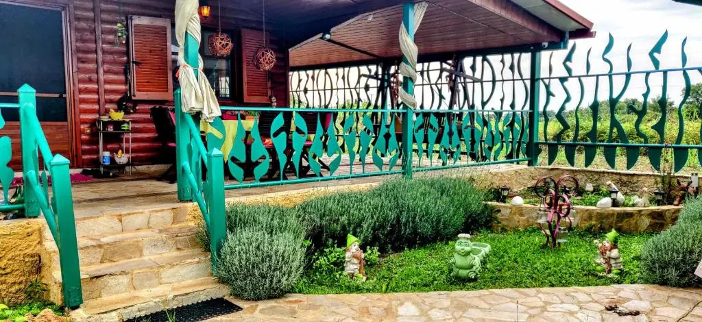 Ikos Olympus - Elegant wooden cabin house near the beach