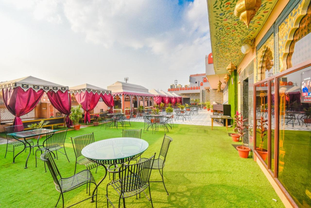 Hotel Laxmi Niwas - A Heritage Retreat