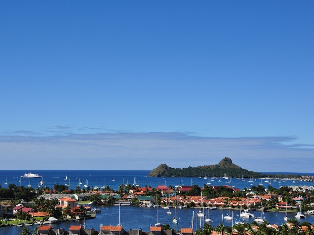 Rodney Bay Hotel
