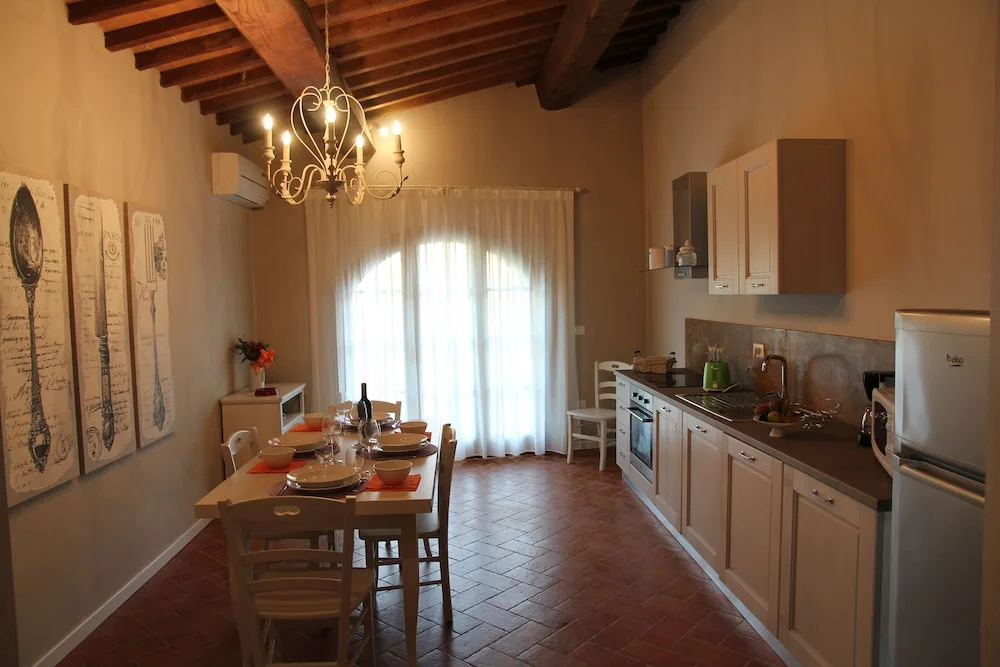 Borgo del Silenzio - Apartments with pool in Lajatico
