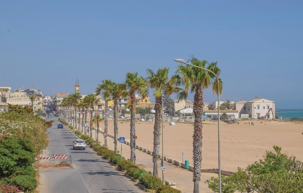 2 Bedroom Cozy Home In Marina Di Ragusa