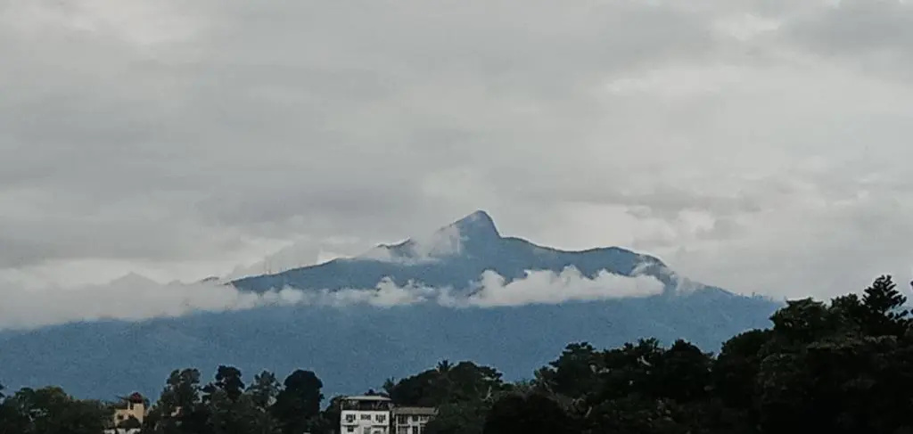 The Tenthola