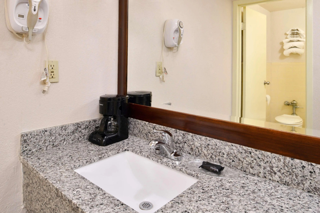 Americas Best Value Inn Augusta Historic Downtown
