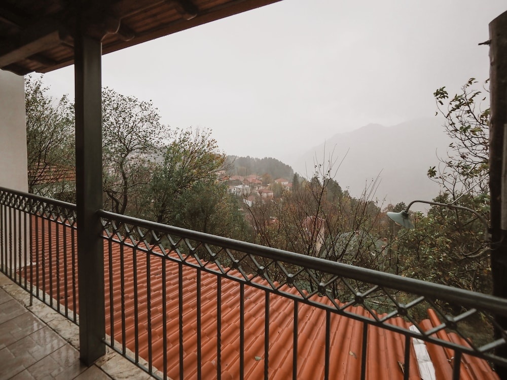 Elati Suites & Apartments-Mihail