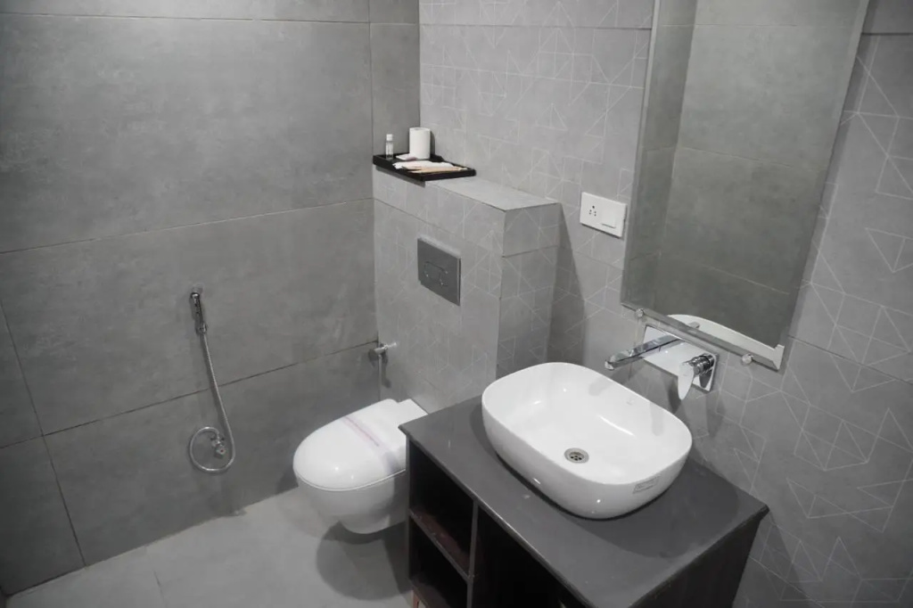 Hotel Royal Rosette Near New Delhi Railway Station And Connaught Place