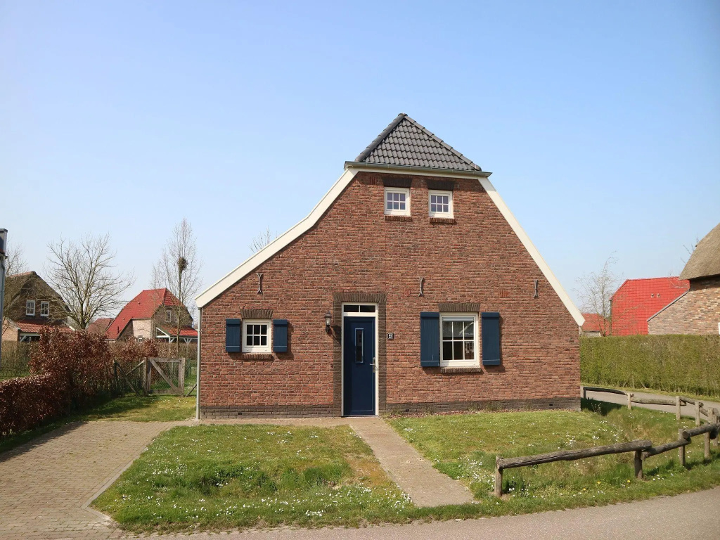 Farmhouse in Limburg near Designer Outlet