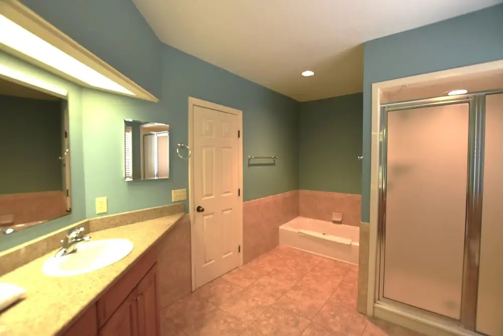 2 Bedrooms at Brigantine Quarters 234 - Flat,bottom Floor